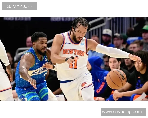 尼克斯队遭到雄鹿队压制惨败,主场不敌对手 尼克斯队遭到雄鹿队压制惨败,主场不敌对手